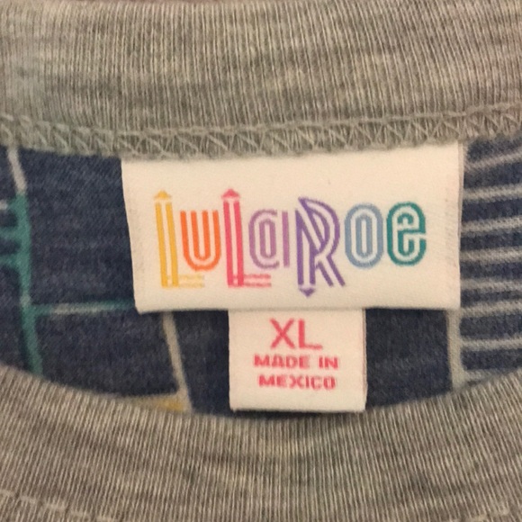 LulaRoe Randy t - Picture 2 of 3